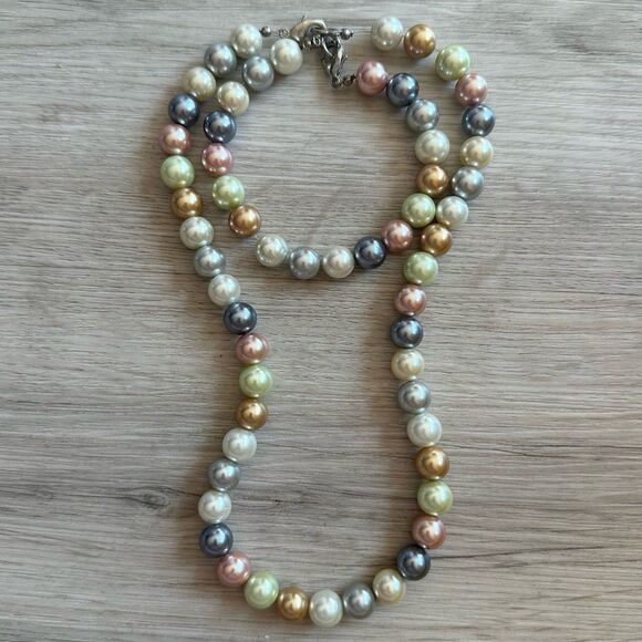 Vintage Set of Multicolored Glass Pearls Necklace & Bracelet - Picture 5 of 5